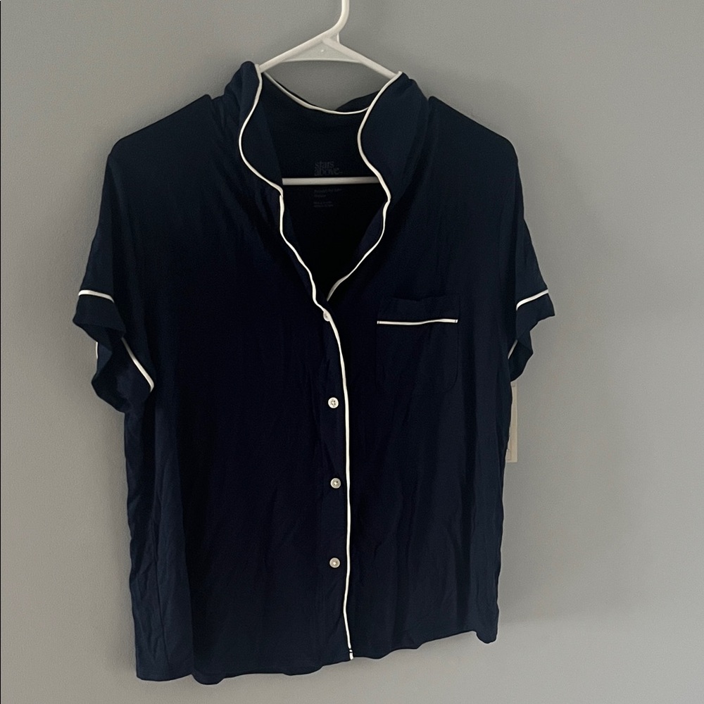 stars above Navy Blue Short Sleeve Pajama Set with White Piping - Picture 3 of 5
